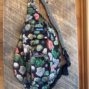 Kavu Greenhouse Rope Sling Bag Excellent Condition